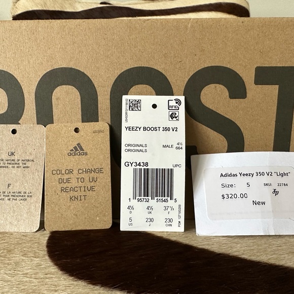 EUC!! Auth Adidas Yeezy Boost 350 V2 UV Light Color Changing Sneakers M 5 W 7 - Picture 7 of 9